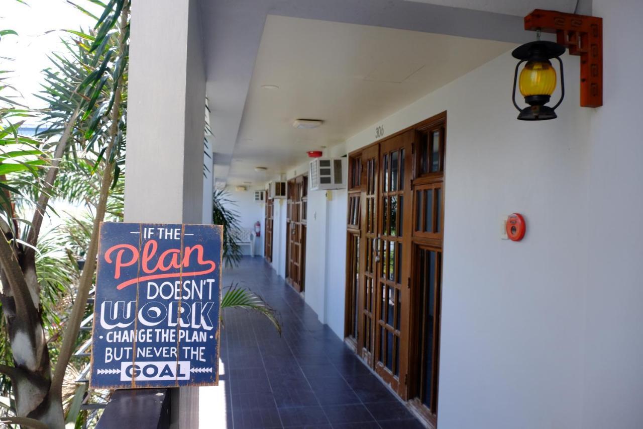Pacific Waves Inn Baler Exteriér fotografie